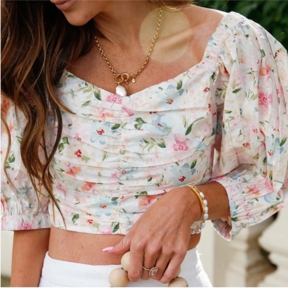 Abercrombie & Fitch Top Women's small Floral Puff Sleeve Floral Cropped Cottage - Picture 1 of 5